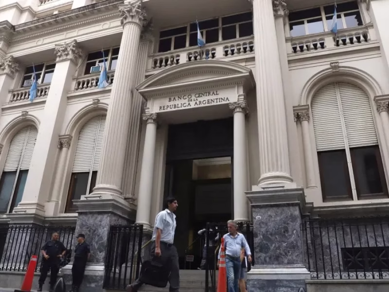 Frente al aumento de la morosidad, el Banco Central publicó recomendaciones para tomar un crédito
