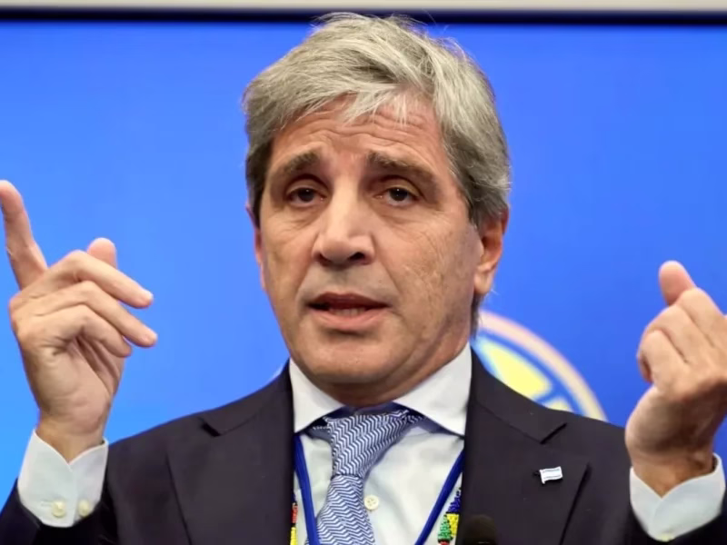 La Justicia revisará si Luis Caputo deberá ser indagado por la compra de bonos durante el gobierno de Macri