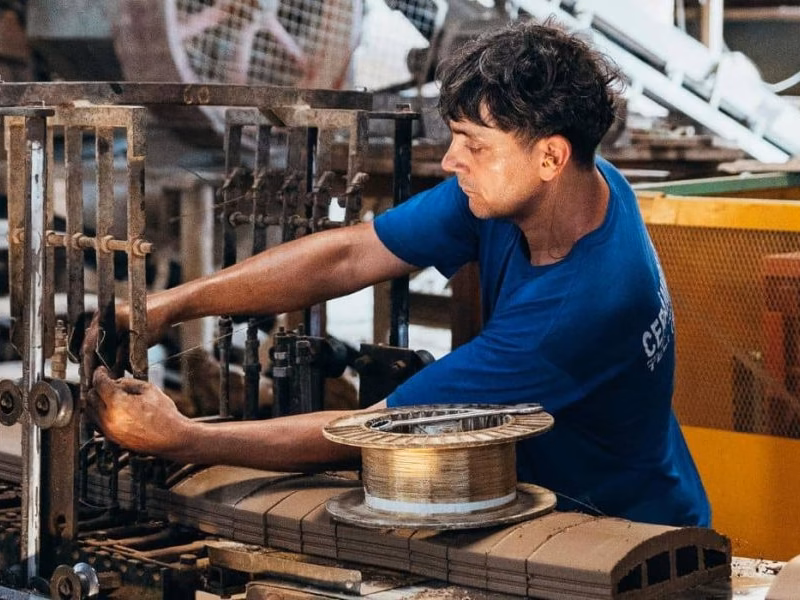 Crisis en la Industria: se quintuplicó la mora en los últimos 18 meses y hay más de 4.000 empresas endeudadas