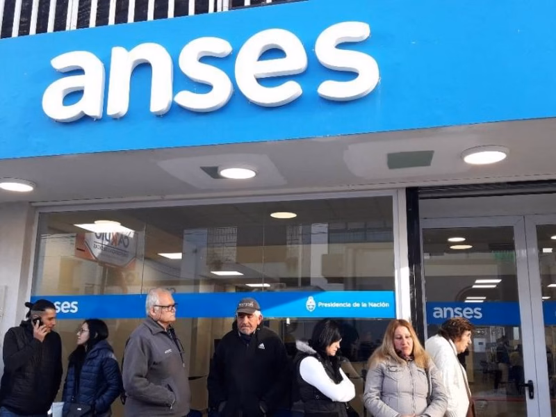 ANSES mantiene en pausa el uso de su fondo para créditos hipotecarios: los motivos