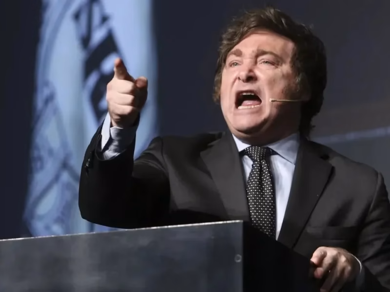 Javier Milei reiteró que irá por la reelección y cruzó al peronismo: “Es progreso contra decadencia”