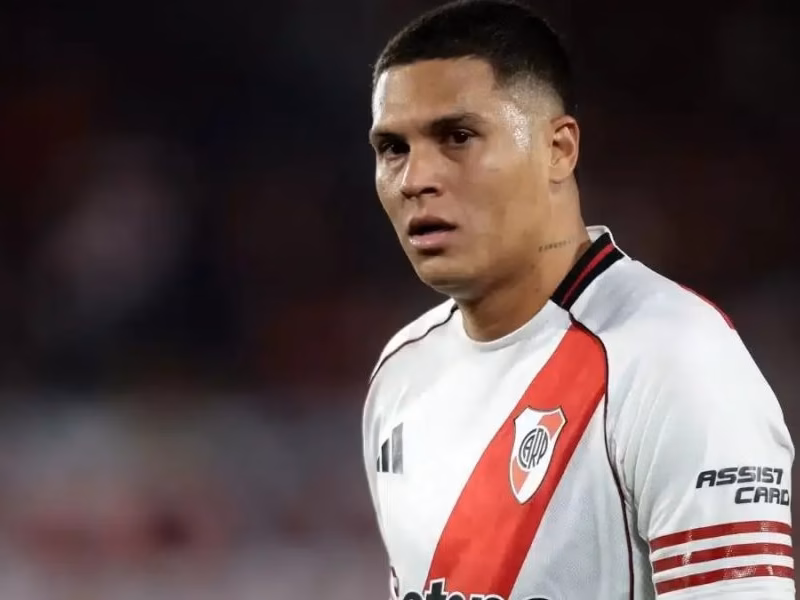 Juanfer Quintero le dio like a una durísima crítica contra Coudet y encendió la polémica