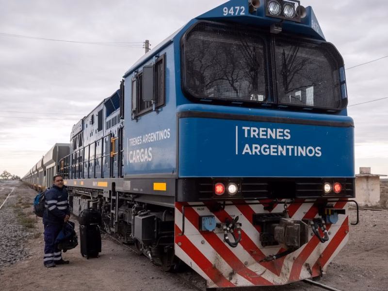 El Gobierno avanza en la privatización de Belgrano Cargas con una cláusula anti-China