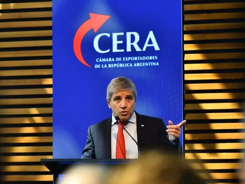 Presupuesto 2027: Luis Caputo adelantó que habrá superávit fiscal por cuarto año consecutivo