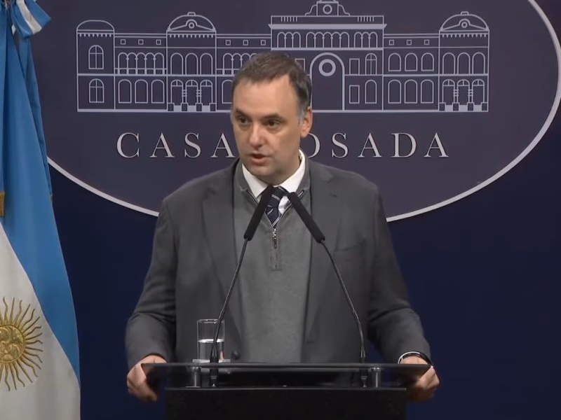La Justicia pondrá a prueba la explicación patrimonial de Adorni: revisarán sus bitcoins y las obras de su casa