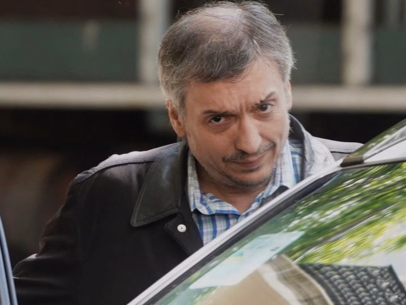 Demoraron a Máximo Kirchner por circular en una camioneta con pedido de secuestro por la Causa Hotesur