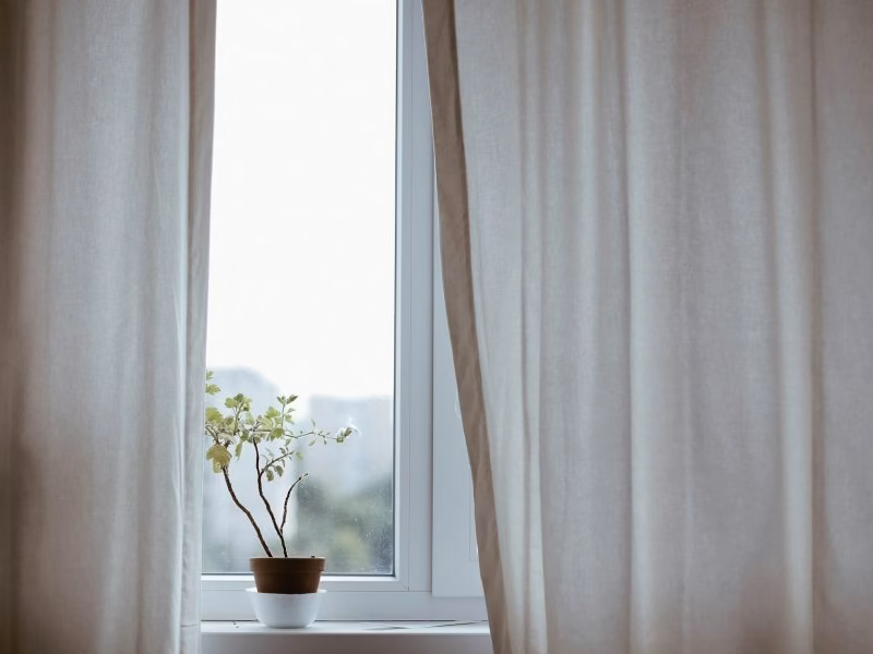 Qué hacer para que las cortinas acumulen menos polvo