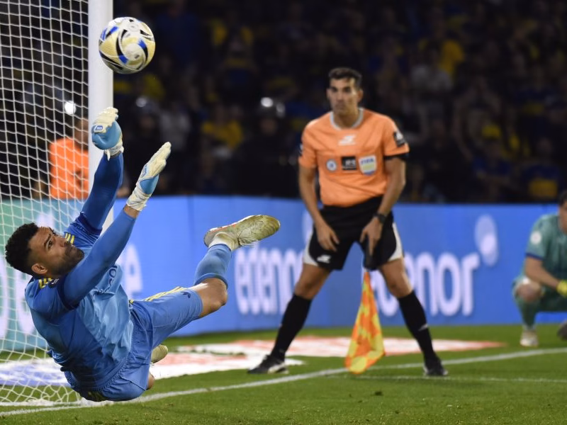 Copa Argentina: Boca avanzó por penales a cuartos de final y habrá clásico con Racing