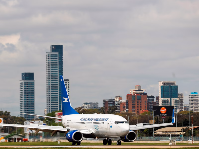Frente al paro en 27 aeropuertos, el Gobierno intimó a ATE para garantizar el 75% de los servicios