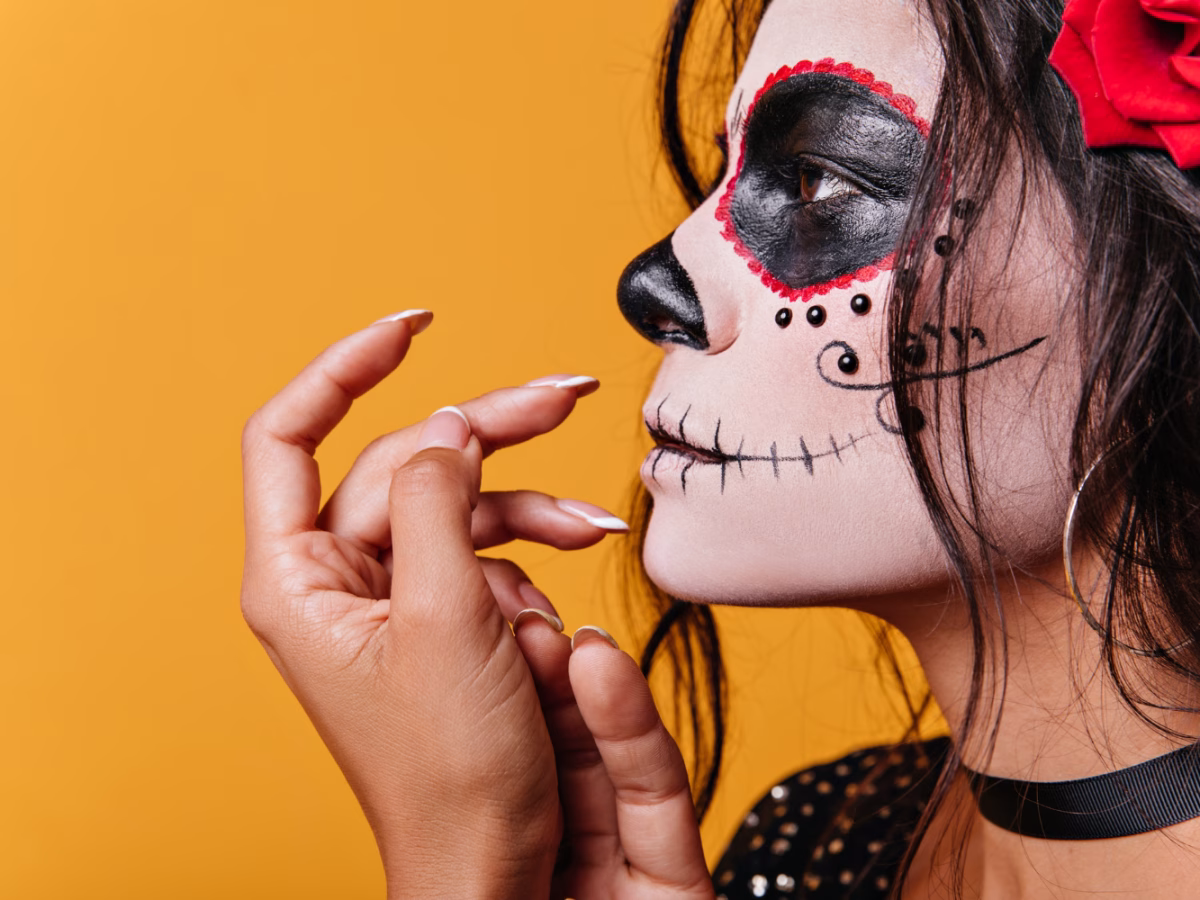 Halloween: qué tener en cuenta para quitar el maquillaje artístico sin dañar la piel