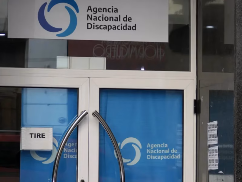 Coimas en la ANDIS: la fiscalía pidió indagar a los dueños de la droguería Suizo Argentina