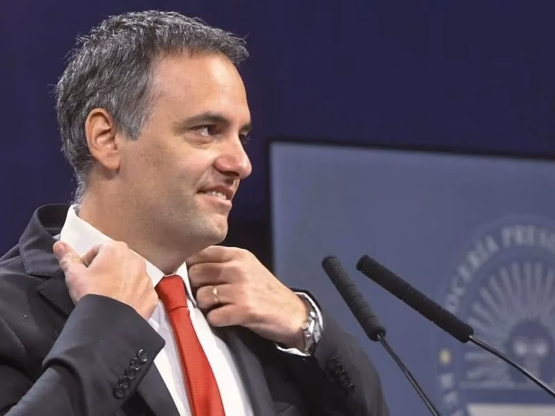 La defensa de Adorni llevó a Comodoro Py las claves de las ocho billeteras con las que justificó sus ahorros en Bitcoin