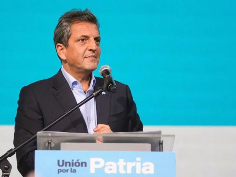En un encuentro con rectores, Sergio Massa anticipó una derrota electoral de Javier Milei en 2027