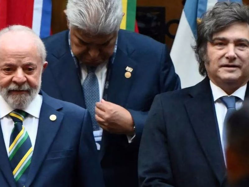 Brasil citó a la representante diplomática argentina para que dé explicaciones por la fuga de Bolsonaro